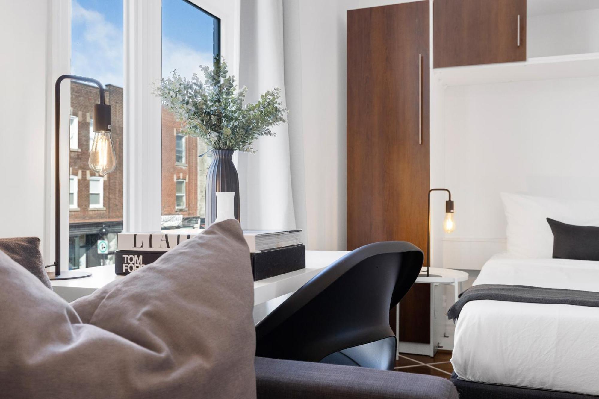 Liv Mtl Mtl Aparthotel มอนทรีอัล ภายนอก รูปภาพ